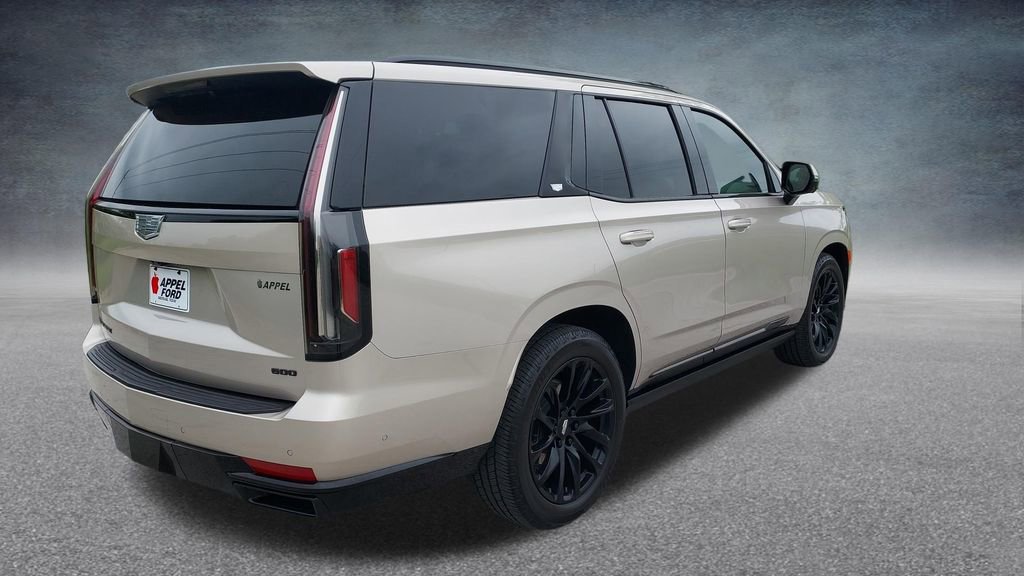 Used 2024 Cadillac Escalade Sport Platinum w/ LPO, ONYX Package AWD/4WD image 3