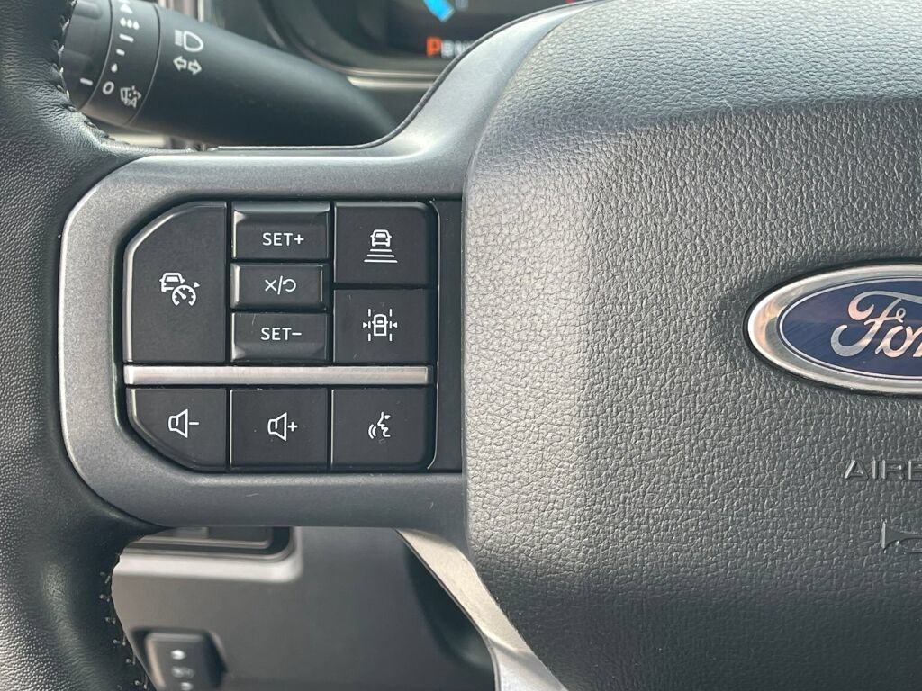 Certified 2024 Ford F350 Lariat w/ Lariat Ultimate Package AWD/4WD image 17