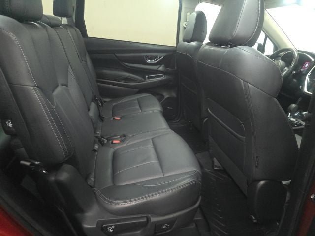 Used 2023 Subaru Ascent Limited w/ Technology Package AWD/4WD image 7