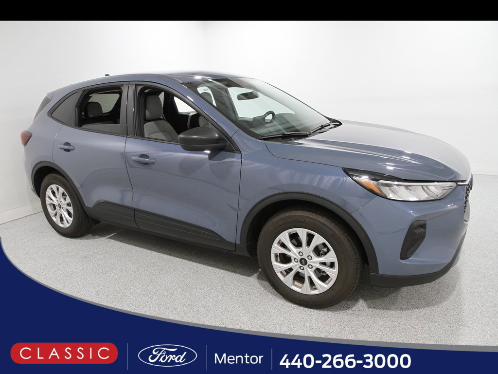 Certified 2025 Ford Escape Active w/ Cold Weather Package image 4