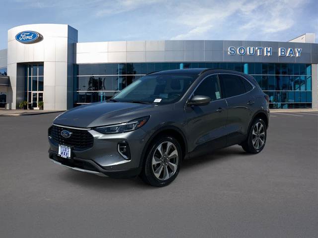Certified 2023 Ford Escape Platinum w/ Premium Technology Package AWD/4WD image 1