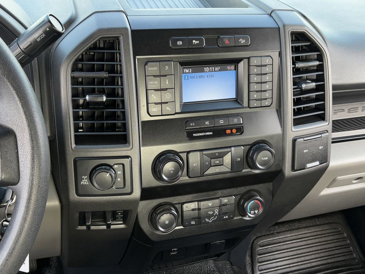 Certified 2022 Ford F350 XL w/ Power Equipment Group image 18