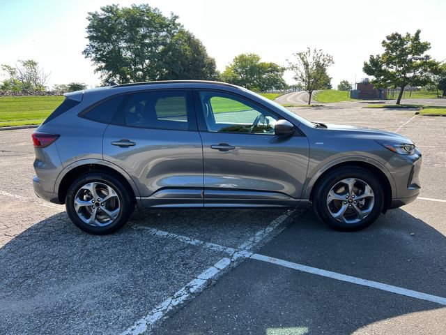 Certified 2023 Ford Escape ST-Line w/ Tech Pack #1 AWD/4WD image 12