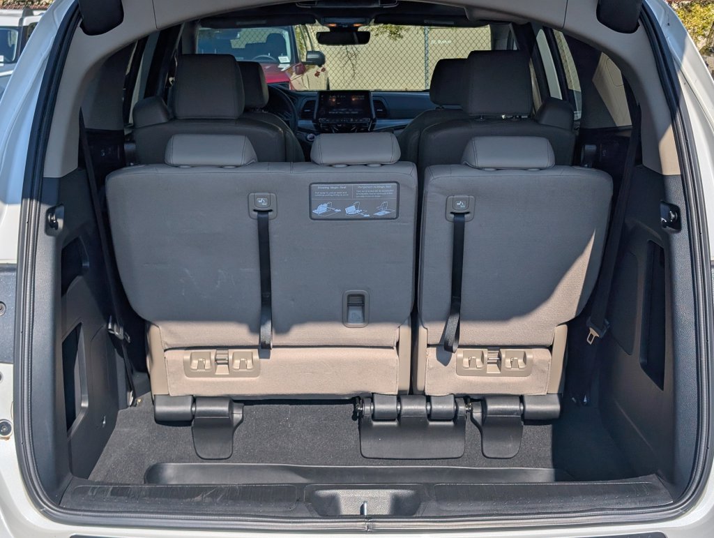 Used 2023 Honda Odyssey Touring image 9