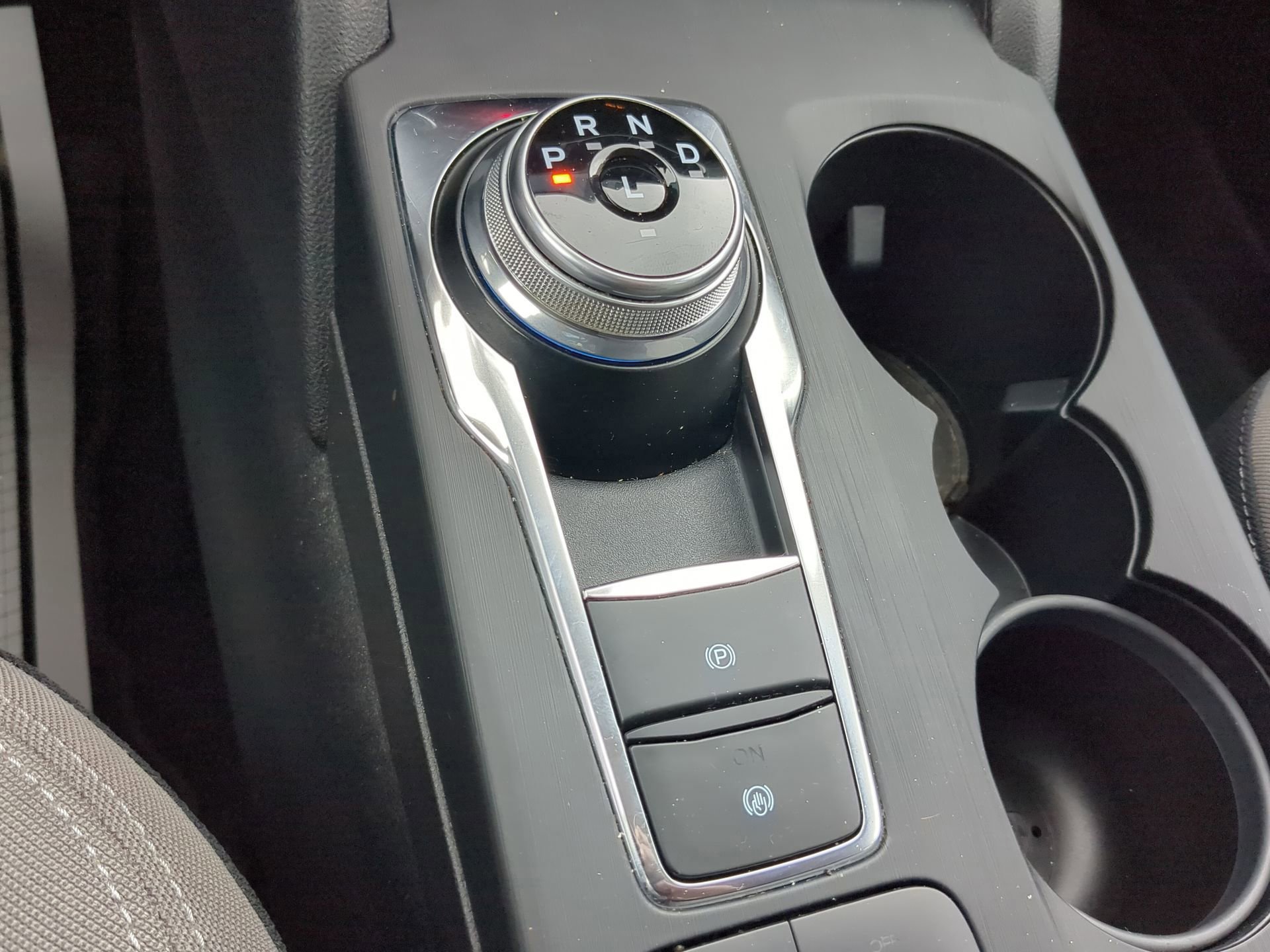 Certified 2020 Ford Escape SE image 54