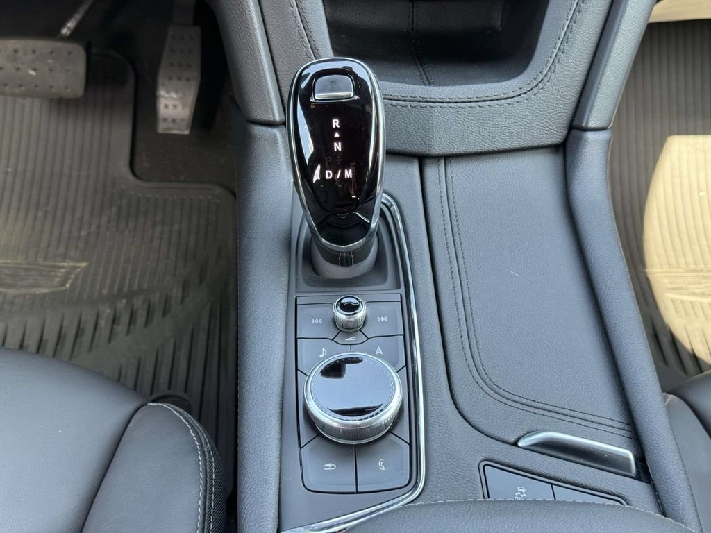 Used 2024 Cadillac XT5 Premium Luxury AWD/4WD image 6