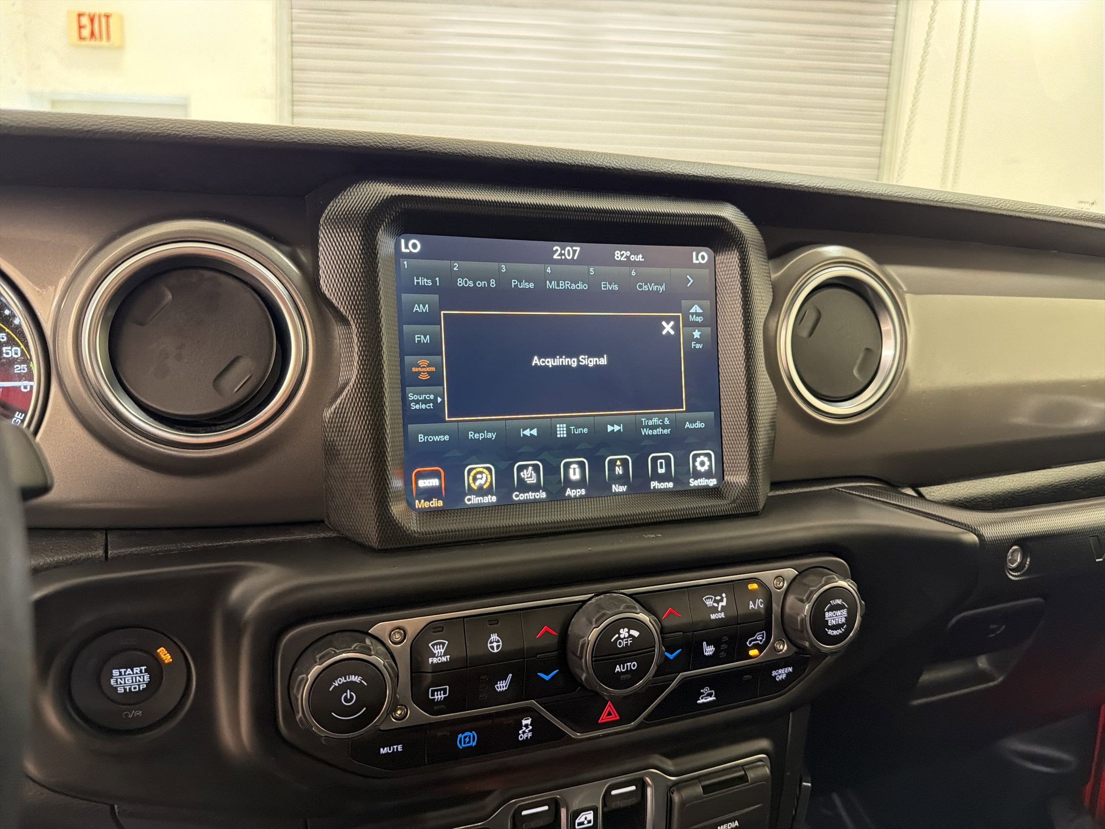 Used 2023 Jeep Wrangler Unlimited Rubicon 4xe w/ Cold Weather Group AWD/4WD image 22