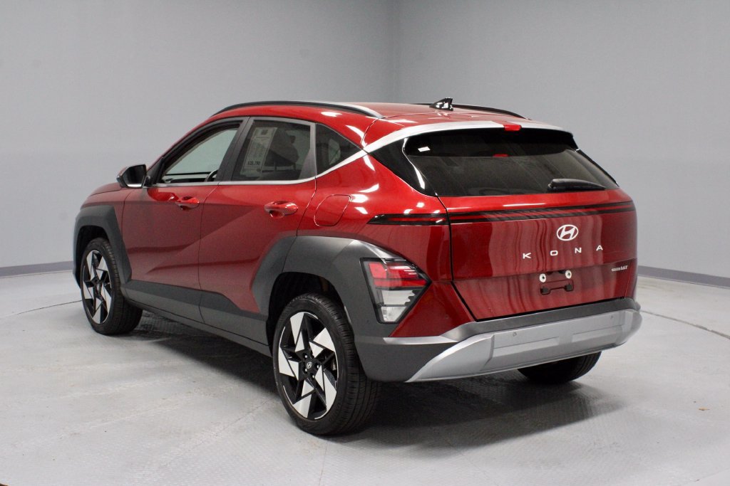 Used 2024 Hyundai Kona Limited AWD/4WD image 10