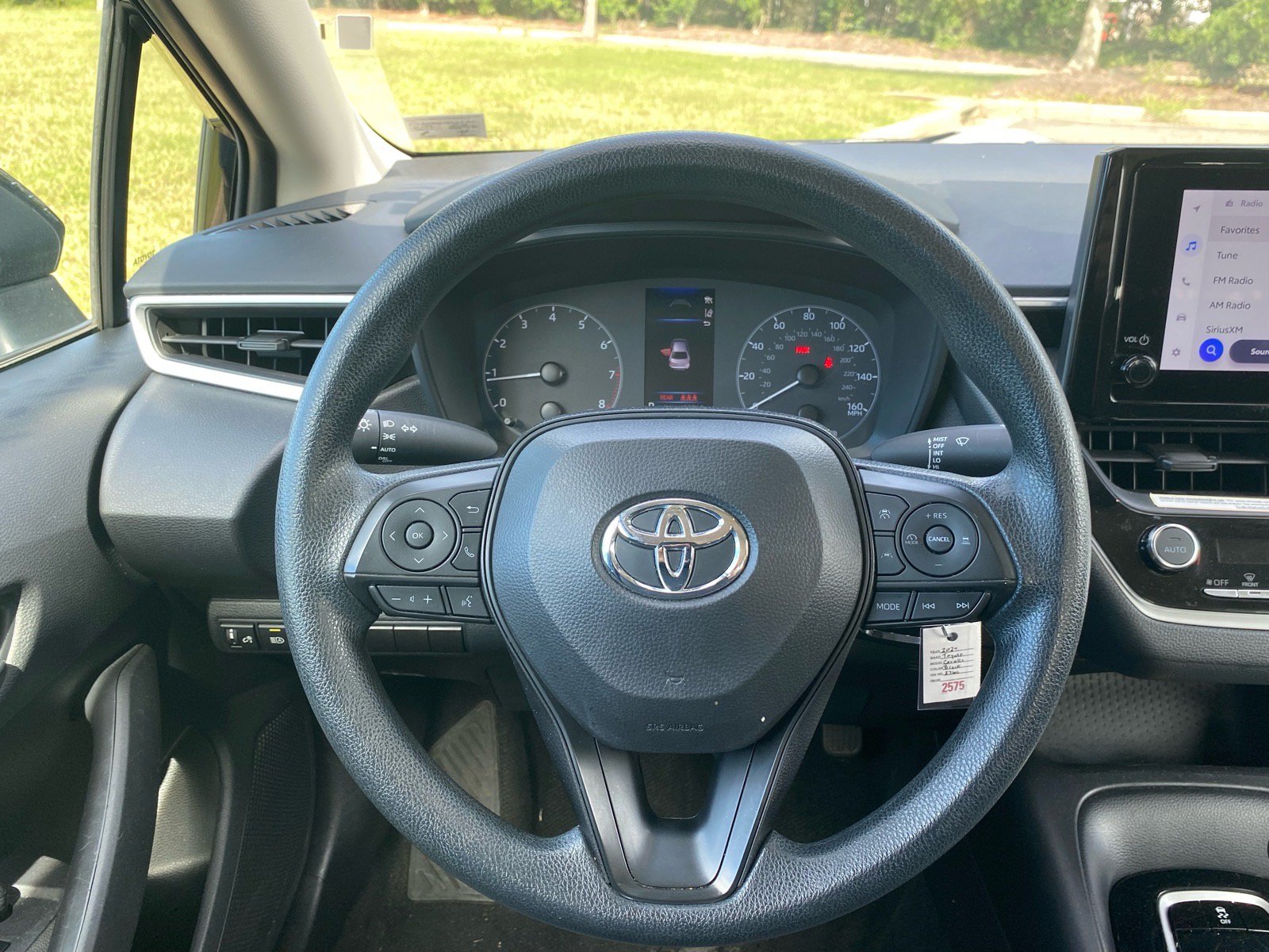 Used 2024 Toyota Corolla LE FWD image 6