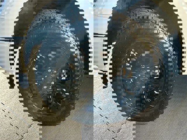 Certified 2023 Ford F150 Lariat w/ Equipment Group 502A High image 33