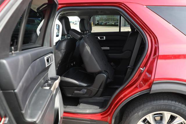 Certified 2023 Ford Explorer XLT w/ Equipment Group 202A image 34