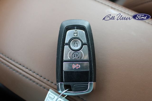 Certified 2025 Ford Bronco Sport Outer Banks AWD/4WD image 11