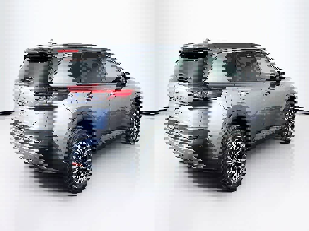 Used 2023 Nissan Rogue SV image 5