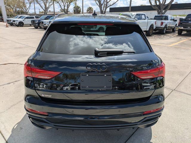 Used 2022 Audi Q3 2.0T Premium Plus image 3