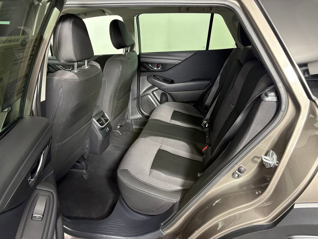 Used 2023 Subaru Outback Premium AWD/4WD image 29