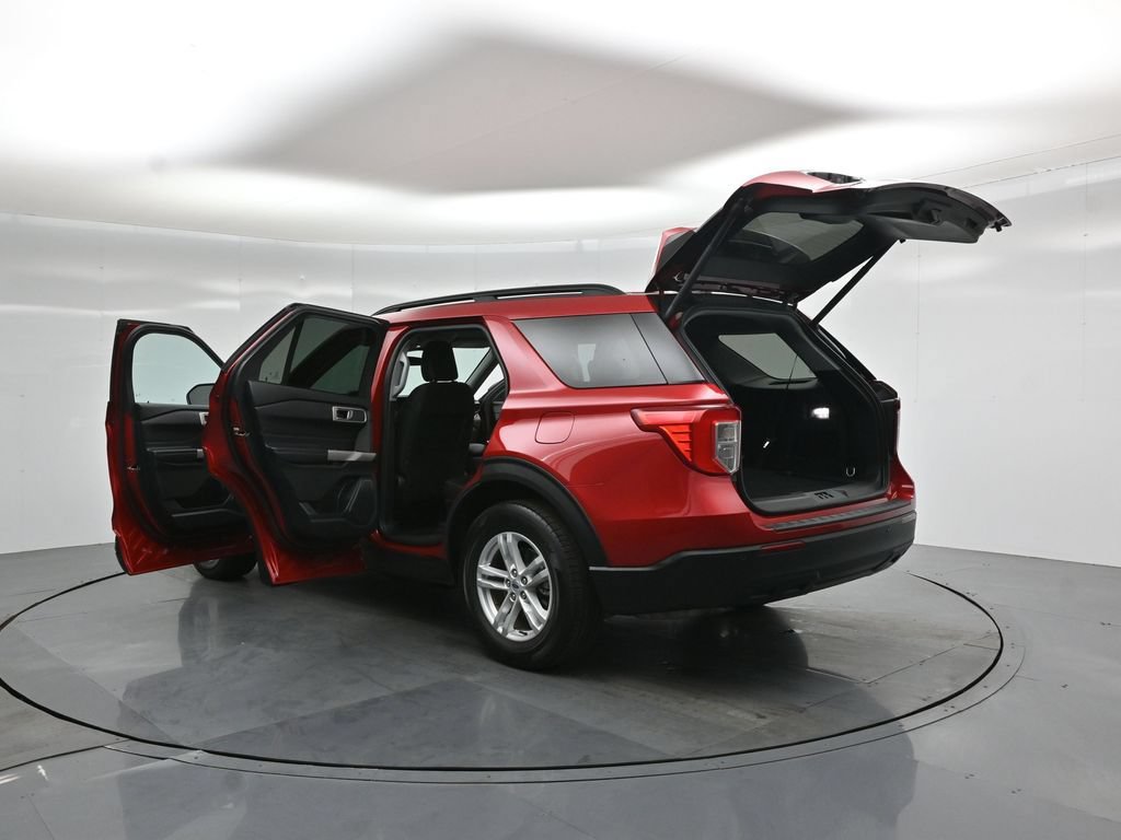 Certified 2023 Ford Explorer XLT RWD image 32