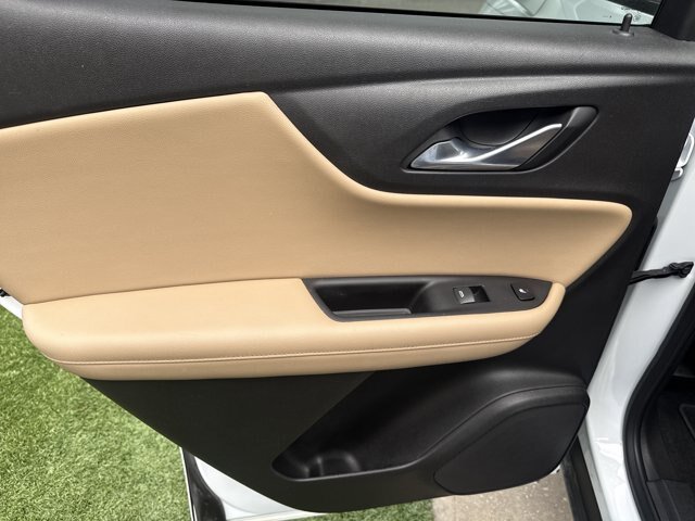 Used 2019 Chevrolet Blazer Premier w/ Sun and Wheels Package FWD image 17