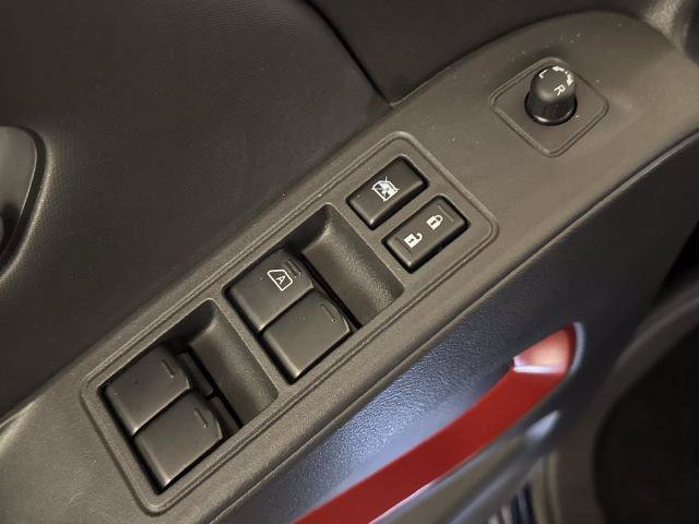 Used 2022 Nissan Frontier PRO-4X w/ Technology Package AWD/4WD image 12
