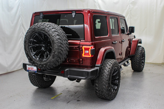 Used 2021 Jeep Wrangler Unlimited Sahara AWD/4WD image 7