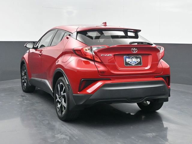 Used 2022 Toyota C-HR XLE image 7