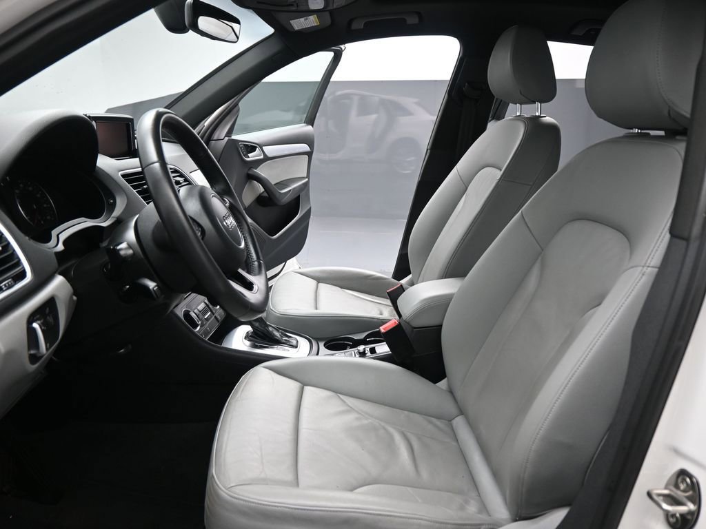 Used 2018 Audi Q3 2.0T Premium w/ Convenience Package image 10
