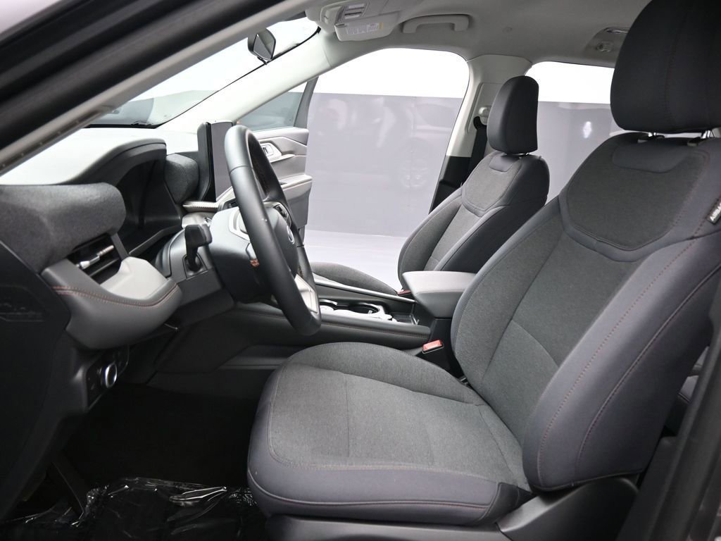 Certified 2025 Ford Explorer Active image 37