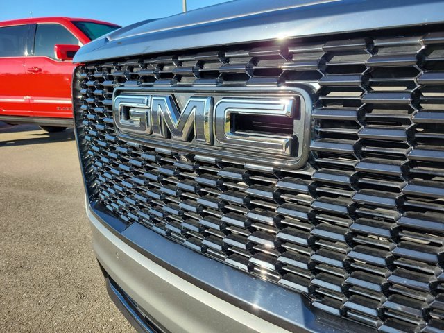 Used 2023 GMC Yukon Denali Ultimate image 7