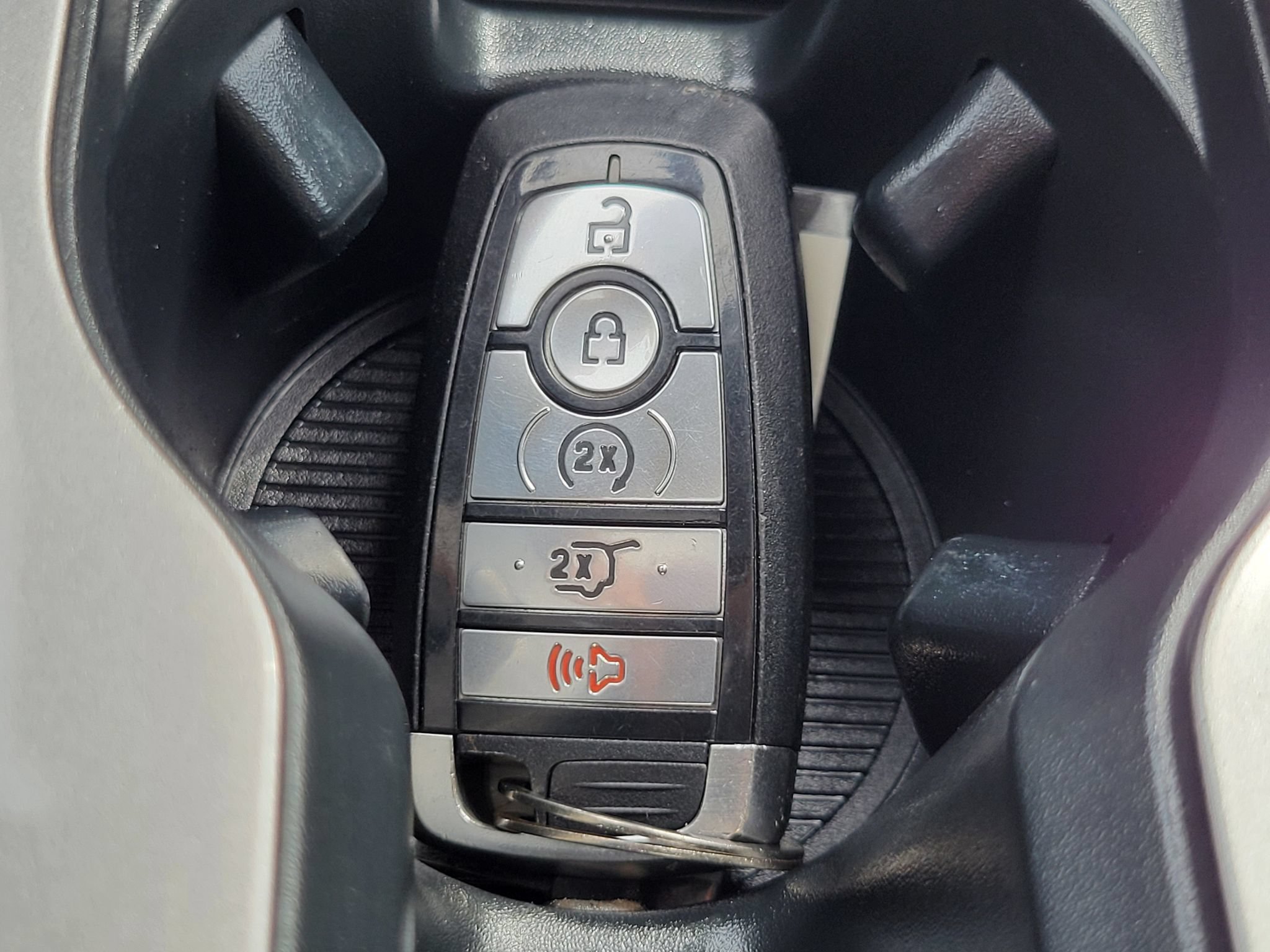 Certified 2024 Ford Edge SEL w/ Convenience Package AWD/4WD image 23