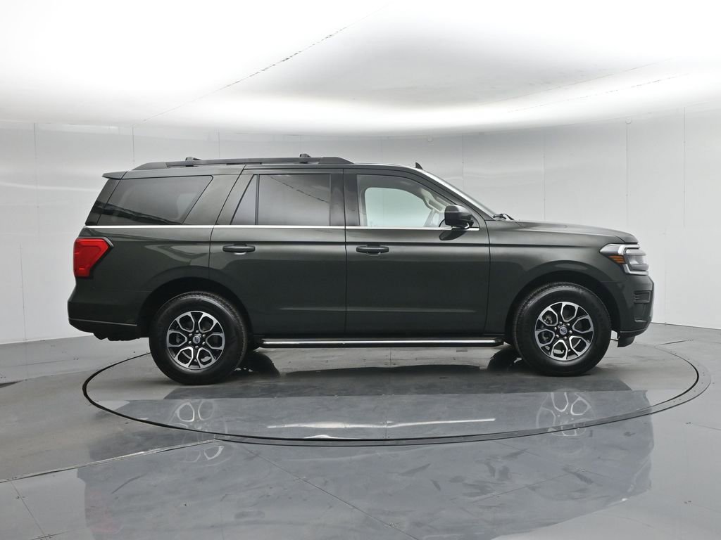 Certified 2023 Ford Expedition XLT image 38