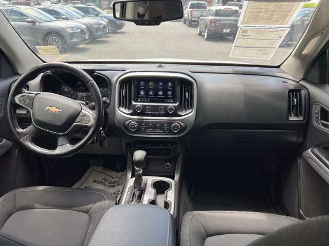Used 2022 Chevrolet Colorado LT AWD/4WD image 8