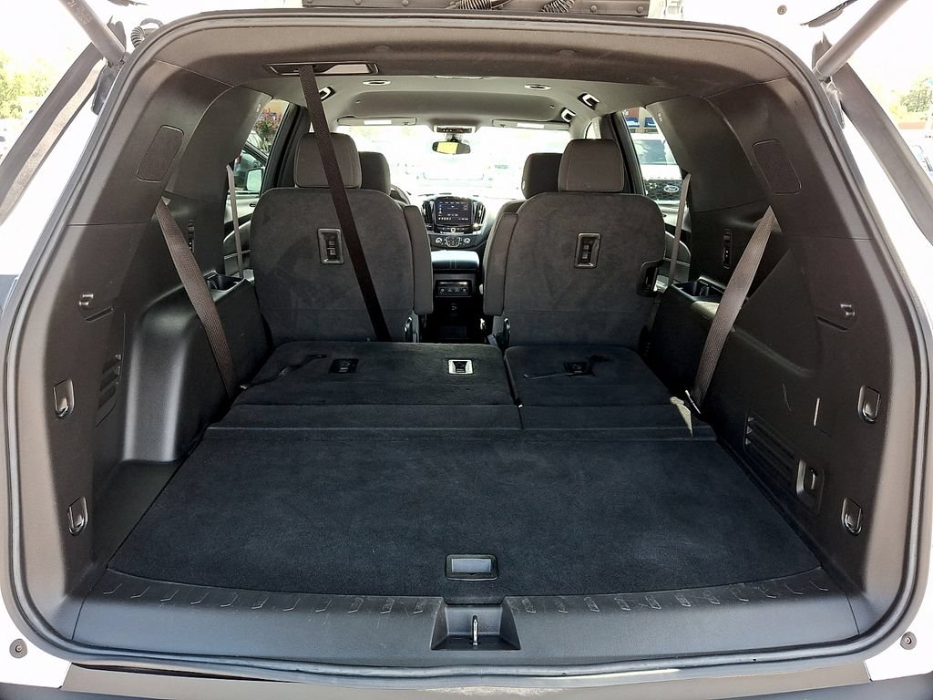 Used 2023 Chevrolet Traverse LT FWD image 29