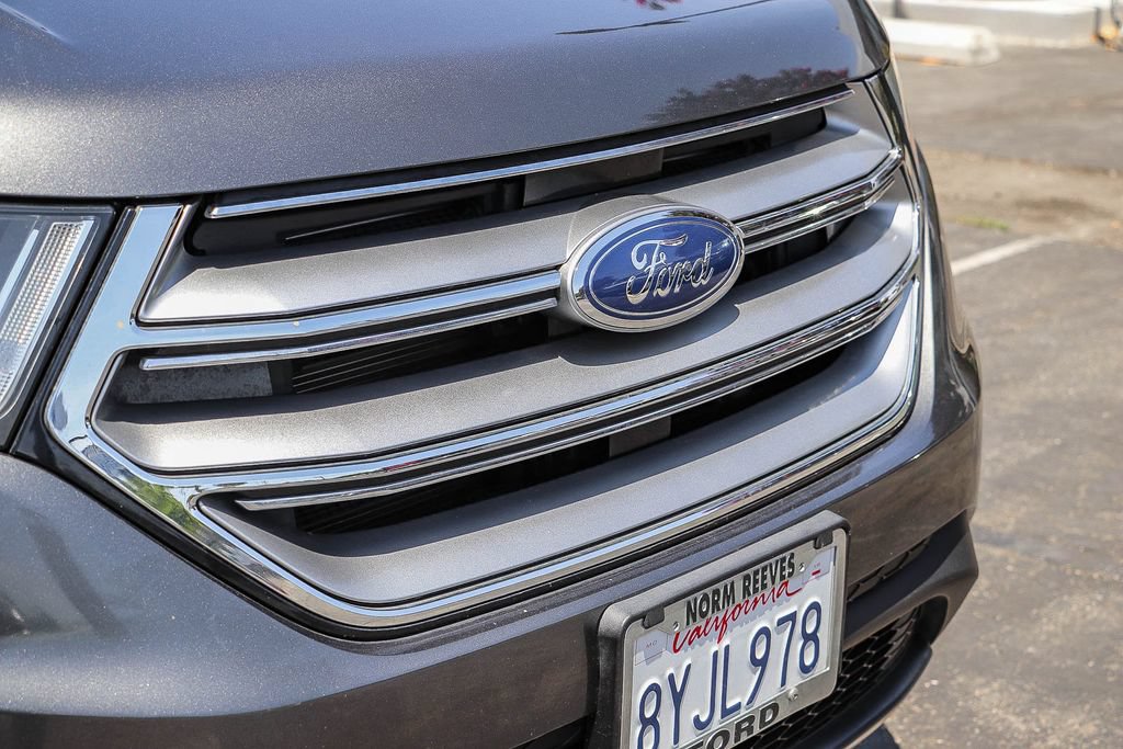 Certified 2018 Ford Edge SE FWD image 6