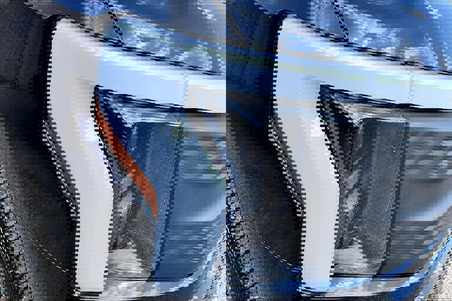 Certified 2025 Ford F150 Lightning XLT w/ Max Trailer Tow Package image 27