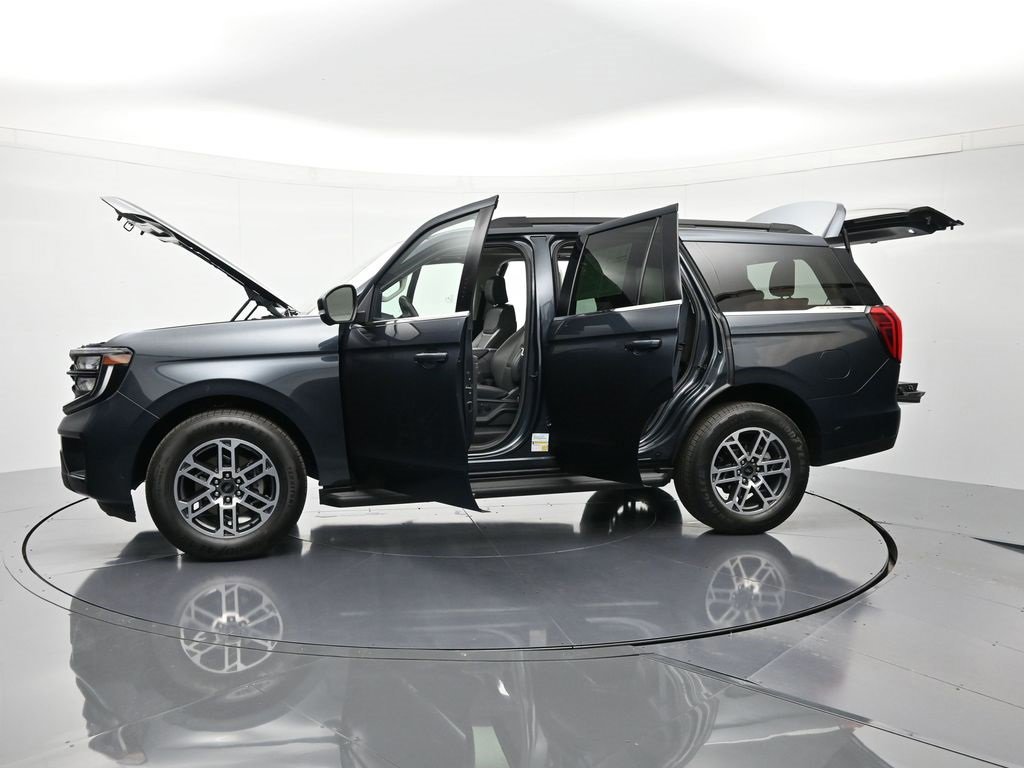 Certified 2025 Ford Expedition Active image 48