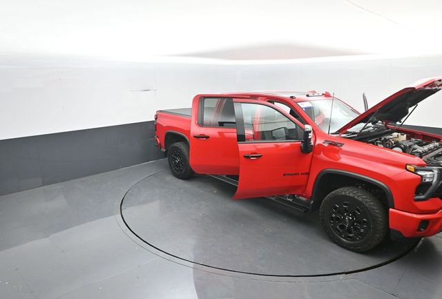 Used 2024 Chevrolet Silverado 2500 LTZ w/ LTZ Plus Package image 35