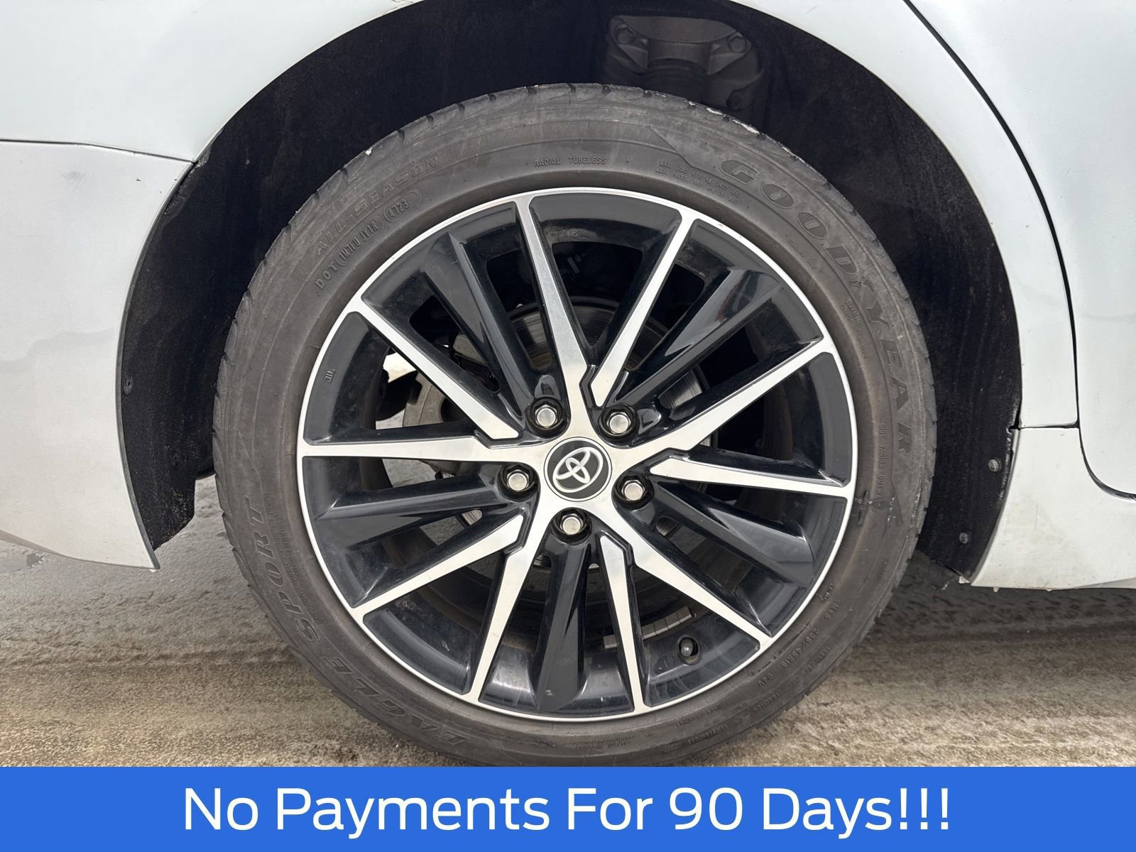 Used 2023 Toyota Camry SE image 38