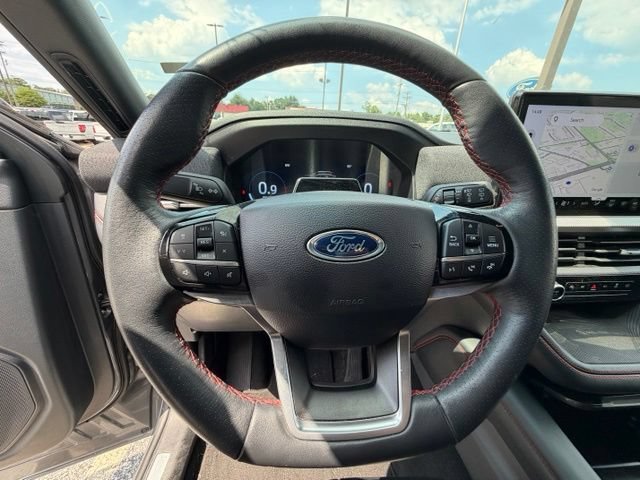 Certified 2025 Ford Explorer ST-Line AWD/4WD image 10