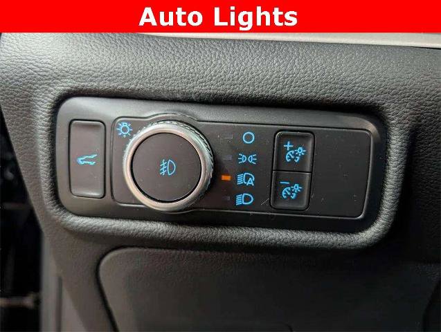 Certified 2022 Ford Explorer XLT w/ Equipment Group 202A image 15