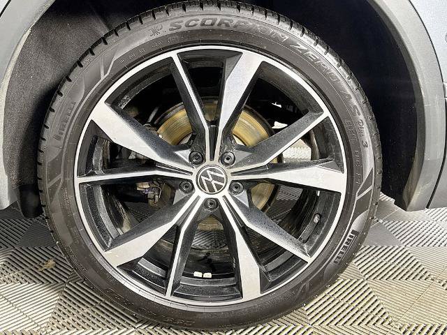 Used 2022 Volkswagen Tiguan SEL R-Line AWD/4WD image 33