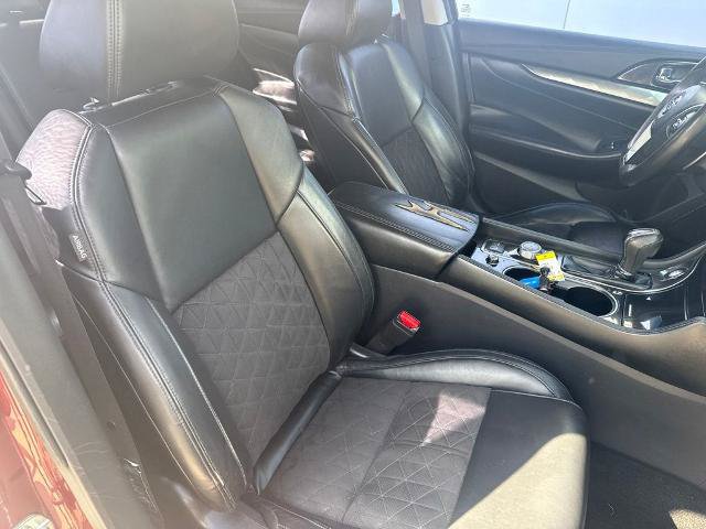 Used 2017 Nissan Maxima SR FWD image 30