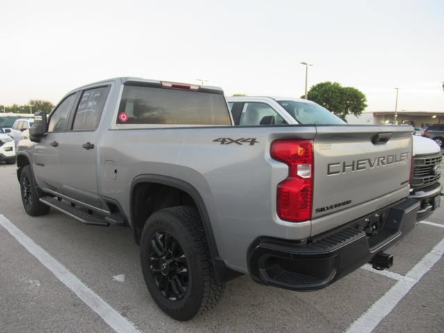 Used 2025 Chevrolet Silverado 2500 Custom w/ Custom Blackout Package AWD/4WD image 4