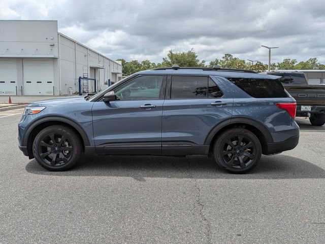 Certified 2021 Ford Explorer XLT AWD/4WD image 6