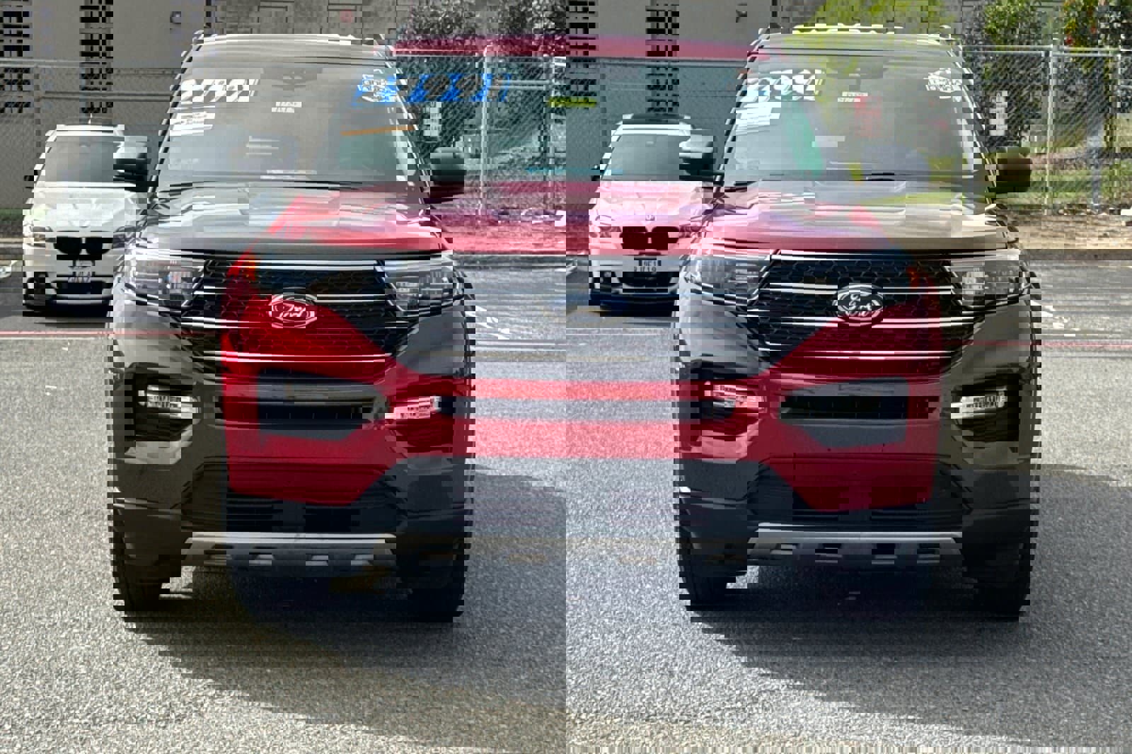 Certified 2022 Ford Explorer XLT w/ Equipment Group 202A image 10