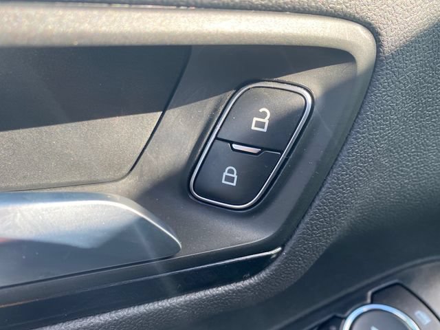 Certified 2022 Ford Escape SEL w/ SEL Stealth AWD Package image 15