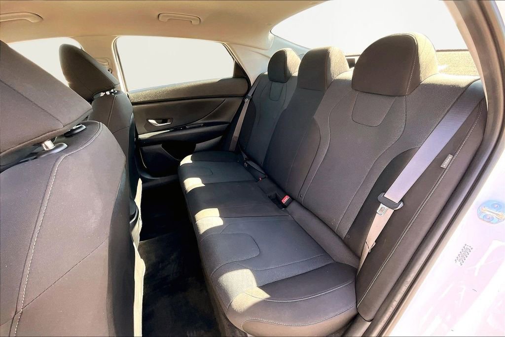 Used 2024 Hyundai Elantra SE image 26