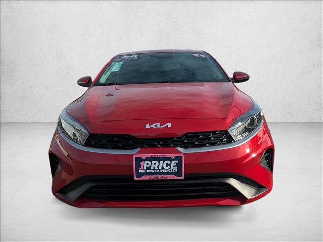 Used 2024 Kia Forte LXS w/ LXS Technology Package FWD image 2
