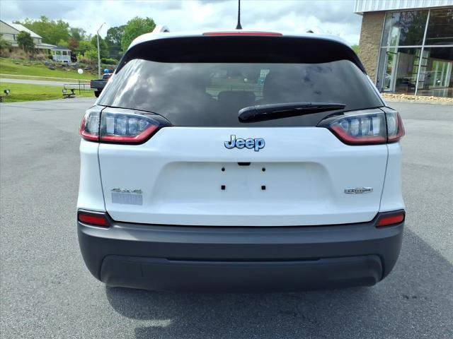 Used 2020 Jeep Cherokee Latitude w/ Cold Weather Group AWD/4WD image 4
