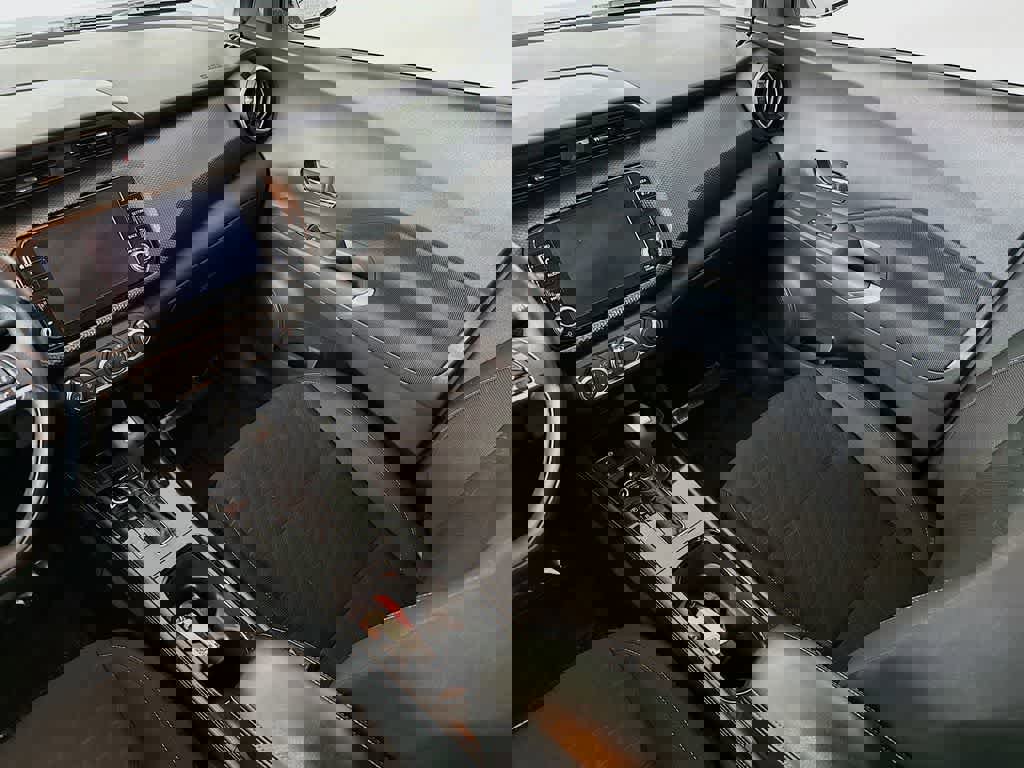 Used 2023 Nissan Kicks SV image 14