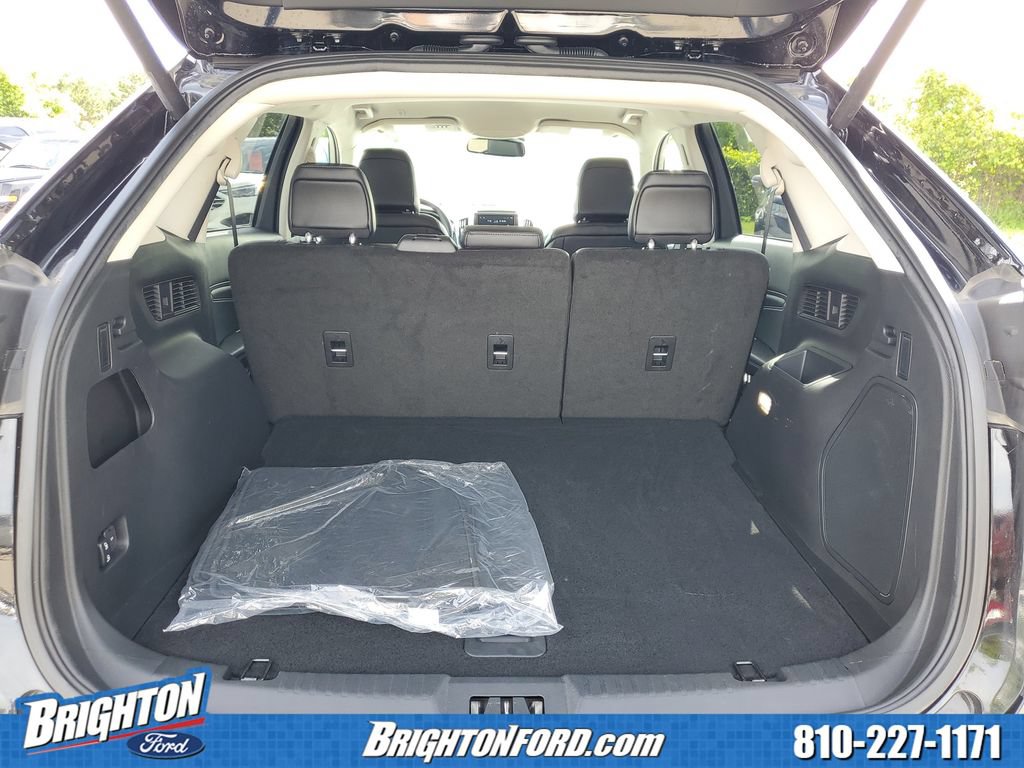Certified 2024 Ford Edge Titanium AWD/4WD image 7