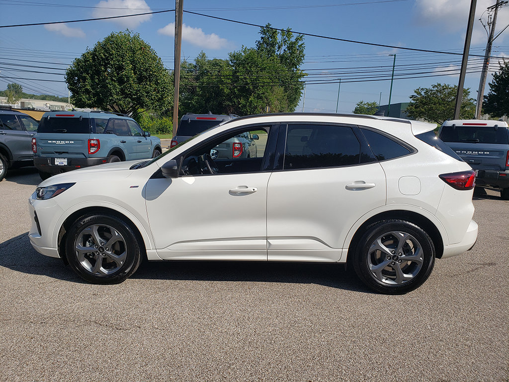 Certified 2023 Ford Escape ST-Line w/ Tech Pack #1 FWD image 8